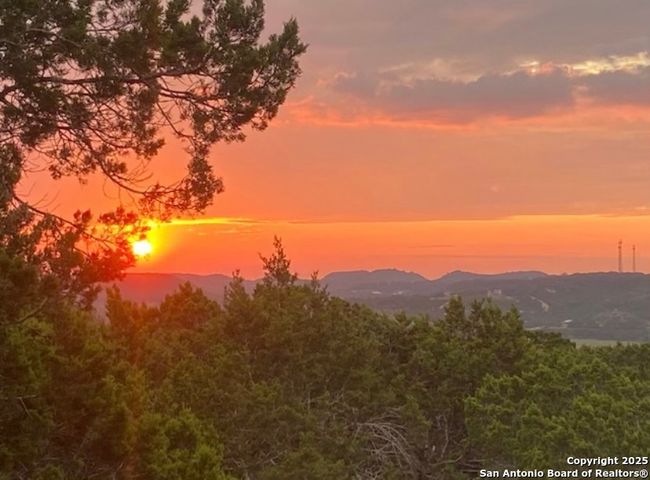 1049 Summit Ridge Dr, House other with 2 bedrooms, 2 bathrooms and null parking in New Braunfels TX | Image 20