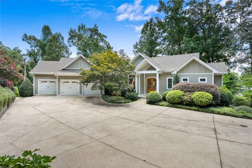 316 Bay Hill Dr, West Union, SC, 29696-3935 | Card Image