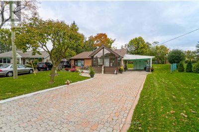 30 Lawrence Cres, House other with 4 bedrooms, 2 bathrooms and 4 parking in Brampton ON | Image 2