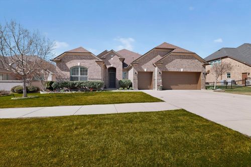 9404 Crestview Dr, Denton, TX, 76207-6767 | Card Image