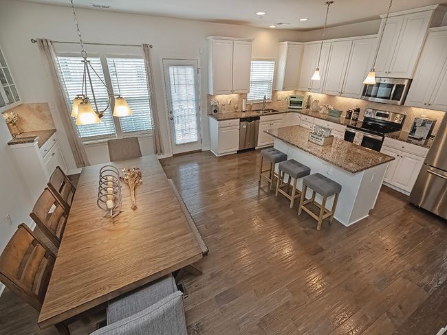 2003 Pointe View Dr, Townhouse with 3 bedrooms, 3 bathrooms and 2 parking in Mars PA | Image 8