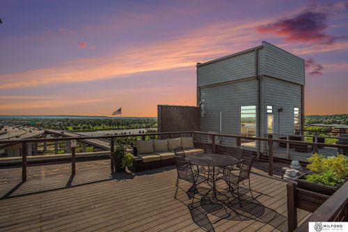 apt-706-105 S 9th St, Omaha, NE, 68102-1159 | Card Image
