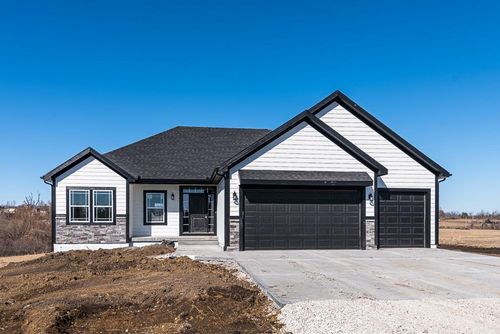 939 168th Ct, Basehor, KS, 66007 | Card Image