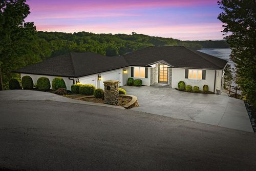 401 Pollard Cir, Cadiz, KY, 42211-9397 | Card Image