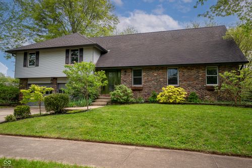 961 Parkside Dr, Columbus, IN, 47203-1324 | Card Image