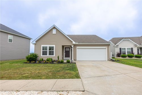 1012 Colonial Dr, Uniontown, PA, 15401-8937 | Card Image