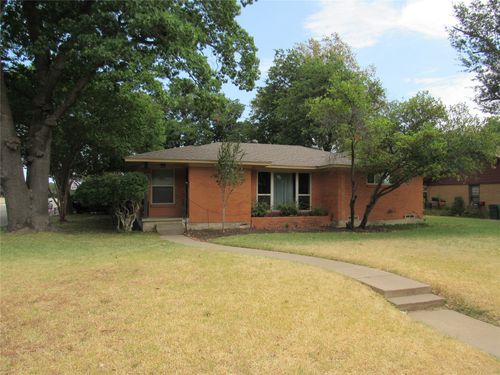 1320 Linden Dr, Denton, TX, 76201-2788 | Card Image