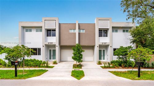 2107 18th Ave, Fort Lauderdale, FL, 33315-1807 | Card Image