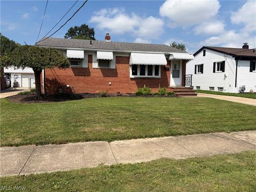 14316 Parkman Blvd, Brook Park, OH, 44142-2528 | Card Image