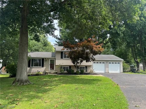1596 Statten Ct, Painesville, OH, 44077-5053 | Card Image