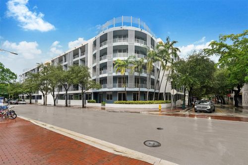 apt-301-3339 Virginia St, Miami, FL, 33133-6038 | Card Image