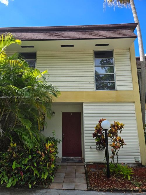 11f-3320 Simms St, Hollywood, FL, 33021-3106 | Card Image