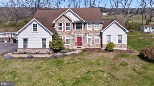 5028 Vista Ct, Mohnton, PA, 19540-9011 | Card Image
