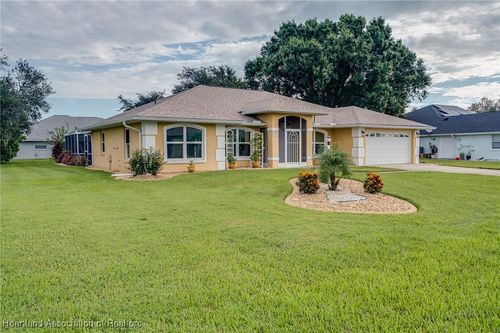 4634 Nadena Dr, Sebring, FL, 33872-1779 | Card Image