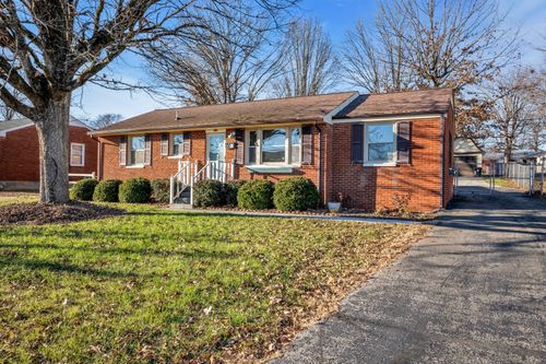 555 Ashe Ave, New Johnsonville, TN, 37134-9681 | Card Image