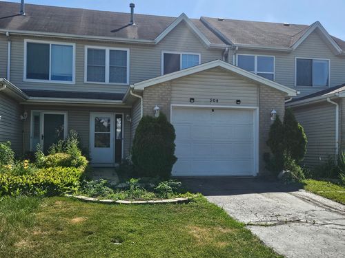 904 N Oak Creek Dr, GENOA, IL, 60135-7518 | Card Image