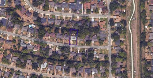 6043 Glenhurst Dr, Houston, TX, 77033-1311 | Card Image