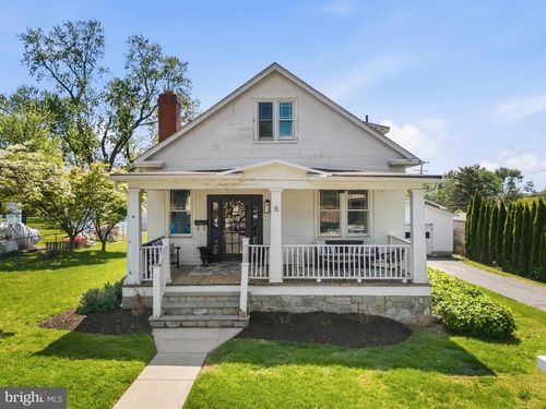 8 James St, Gaithersburg, MD, 20877-1930 | Card Image