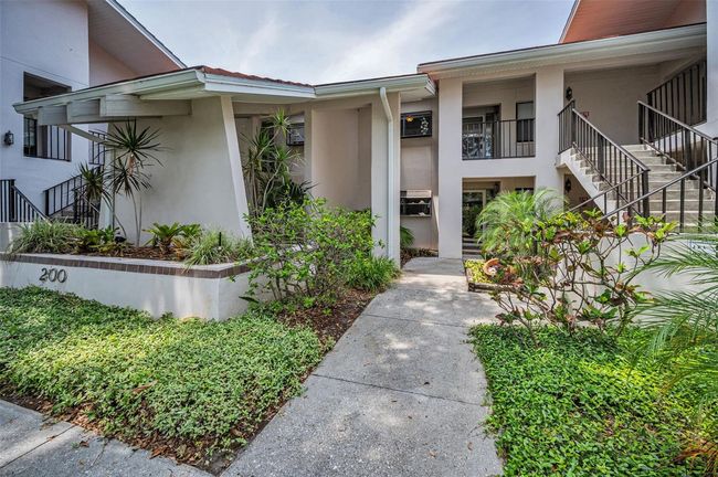APT-200J - 300 S Florida Ave, Condo with 2 bedrooms, 2 bathrooms and null parking in TARPON SPRINGS FL | Image 4