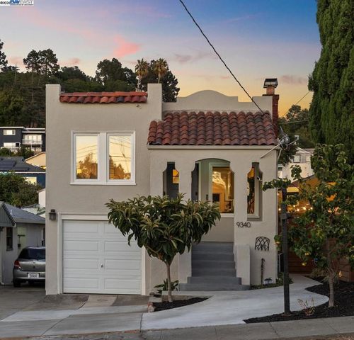 9340 Thermal St, Oakland, CA, 94605-4338 | Card Image
