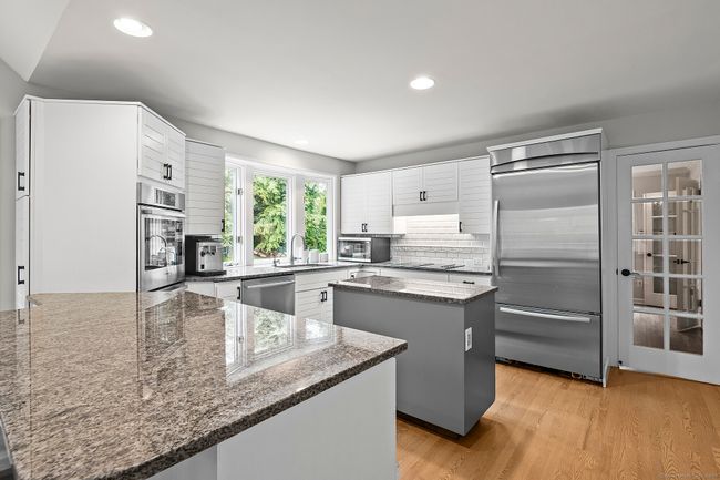 49 Lamppost Dr, House other with 4 bedrooms, 3 bathrooms and 4 parking in Redding CT | Image 6