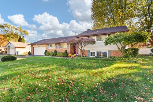 1625 Meadowbrook Way, Temperance, MI, 48182-9246 | Card Image