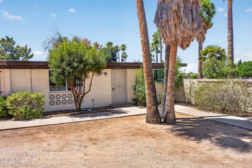 3895 S Queen Palm Dr, Tucson, AZ, 85730-3909 | Card Image