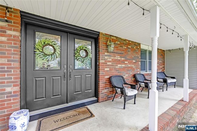 66 Hoffman Ct, House other with 4 bedrooms, 3 bathrooms and null parking in River Vale NJ | Image 6