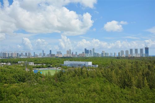 1609-14951 Royal Oaks Ln, North Miami, FL, 33181-2480 | Card Image