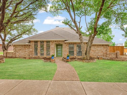 1600 Silverleaf Dr, Carrollton, TX, 75007-3910 | Card Image