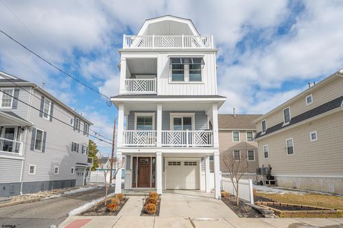 9 E 11th St, Ocean City, NJ, 08226 | Card Image