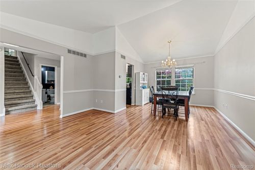 8185 S Huron River Dr, Ypsilanti, MI, 48197-8266 | Card Image