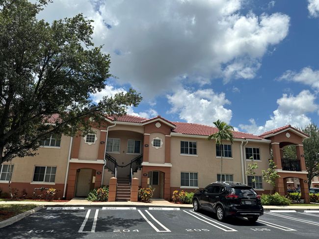 APT-205 - 3474 Briar Bay Blvd, Condo with 2 bedrooms, 2 bathrooms and null parking in West Palm Beach FL | Image 8