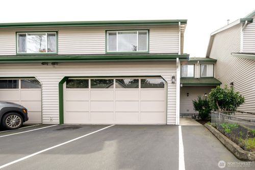 apt-b6-15815 Admiralty Way, Lynnwood, WA, 98087-6234 | Card Image