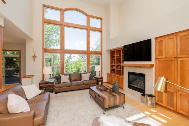2128 Kelly Cir, House other with 5 bedrooms, 4 bathrooms and null parking in Shakopee MN | Image 4