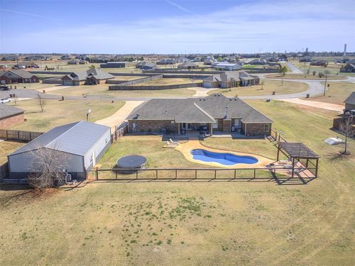 25096 Emerald Way, Cashion, OK, 73016-9303 | Card Image