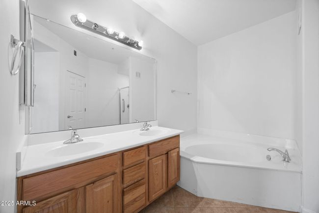 3198 - 14000 N 94 Th St, Condo with 2 bedrooms, 2 bathrooms and null parking in Scottsdale AZ | Image 15