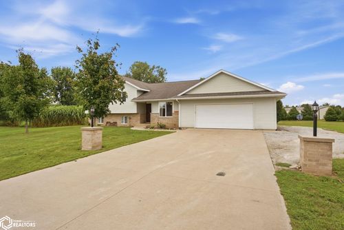 3118 116th Cir, Riverside, IA, 52327-9617 | Card Image