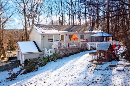 17 Fenwood Drive, Pawling, NY, 12564 | Card Image