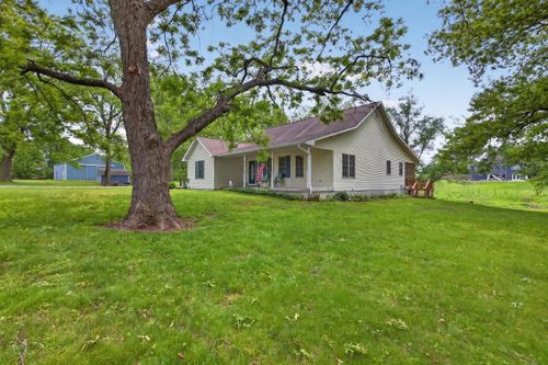 13830 E E Musket Road, Nevada, MO, 64772 | Card Image