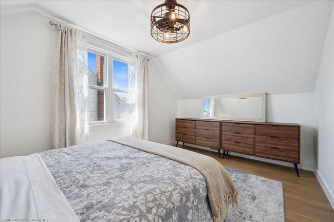 272 E 35 Th St, House other with 4 bedrooms, 2 bathrooms and 3 parking in Hamilton ON | Image 20