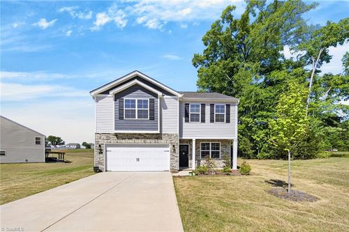 7451 Buckpasser Dr, Greensboro, NC, 27455-8449 | Card Image
