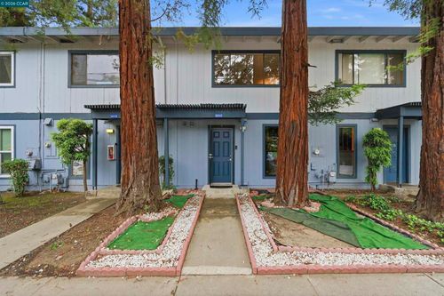 c-1073 Mohr Ln, Concord, CA, 94518-3751 | Card Image
