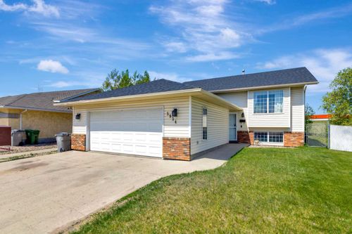 5924 41 Street, Lloydminster, AB, T9V2S2 | Card Image