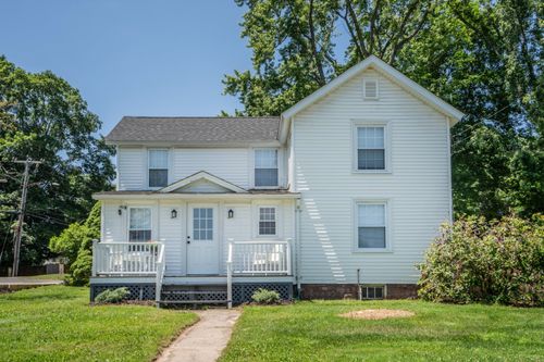 23 Maple St, Tariffville, CT, 06081-9636 | Card Image