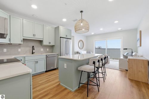 ste-413-714 Randolph St, Traverse City, MI, 49684-2750 | Card Image