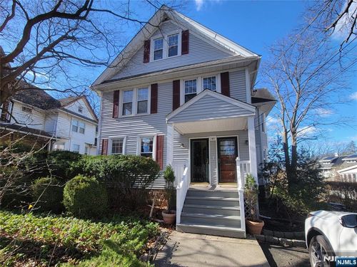 140 Prospect St, Leonia, NJ, 07605-1921 | Card Image