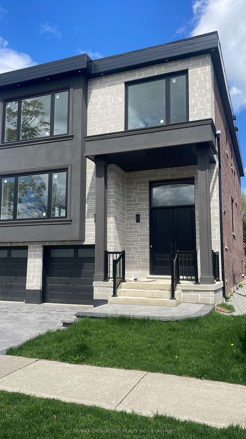 61 Bertha Ave, Scarborough, ON, M1L3M3 | Card Image