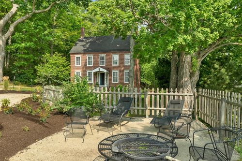 49 Center St, Wolfeboro, NH, 03894-4393 | Card Image