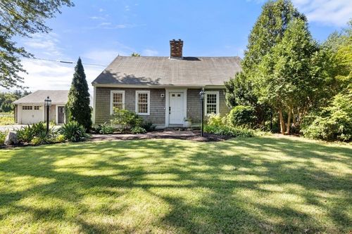 261 Gardner St, Hingham, MA, 02043-3747 | Card Image